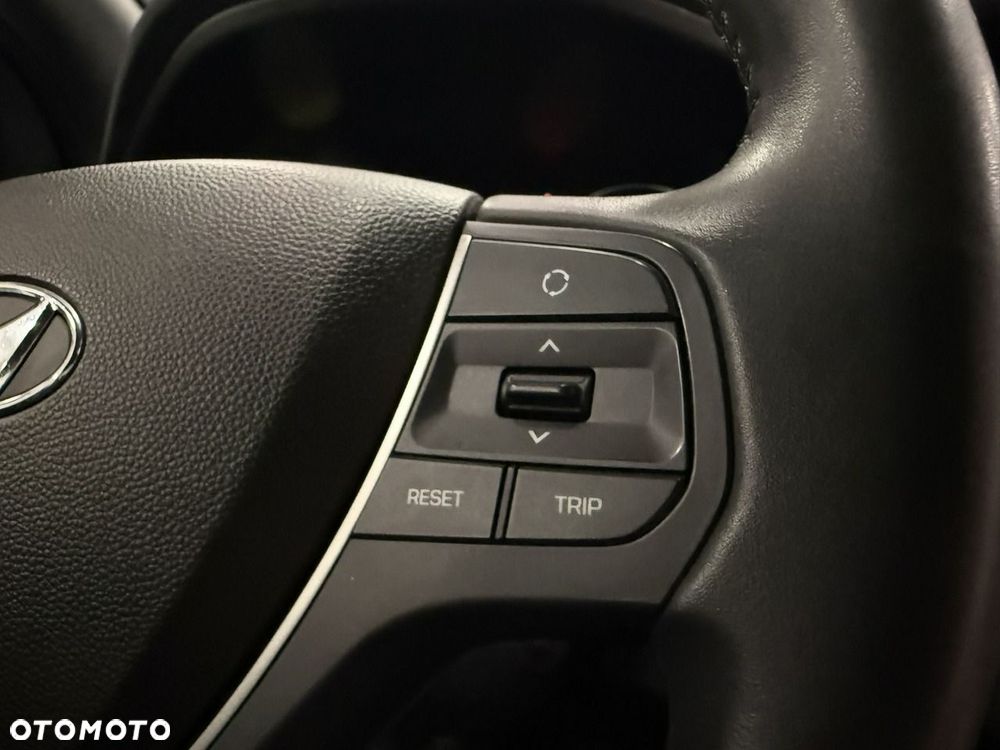 Hyundai i20 1.2 Elegant - 24