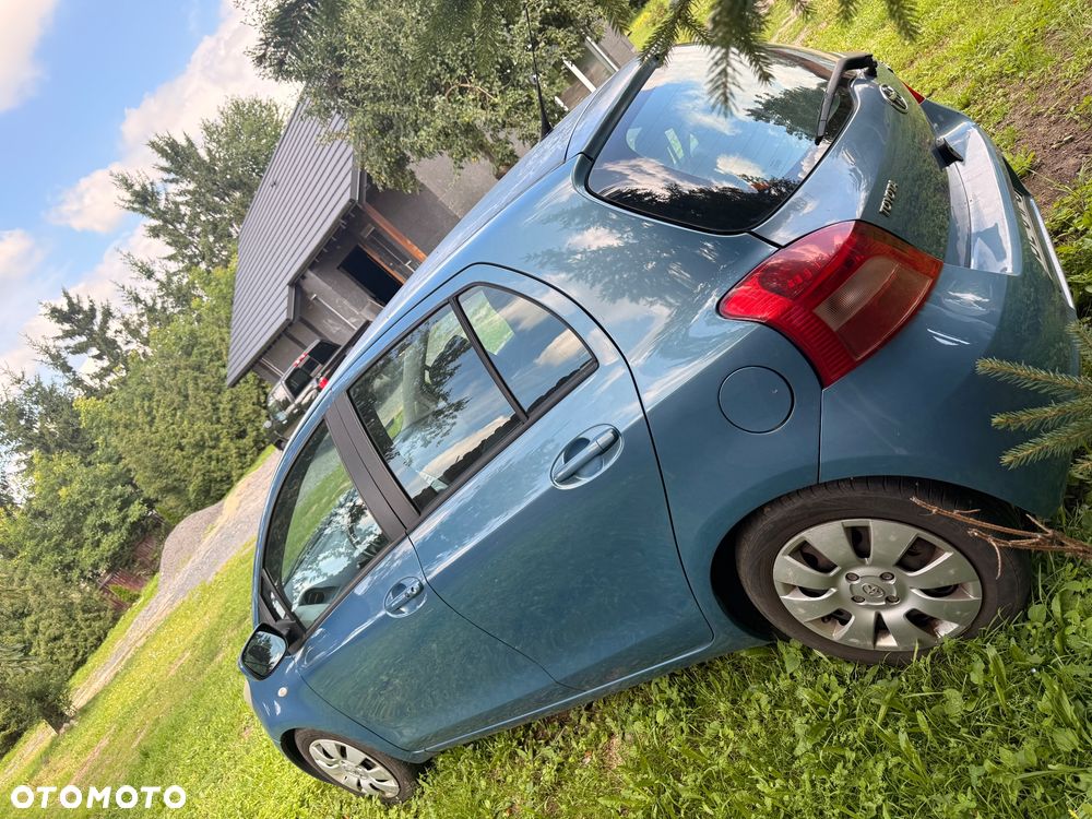 Toyota Yaris 1.3 Luna - 3