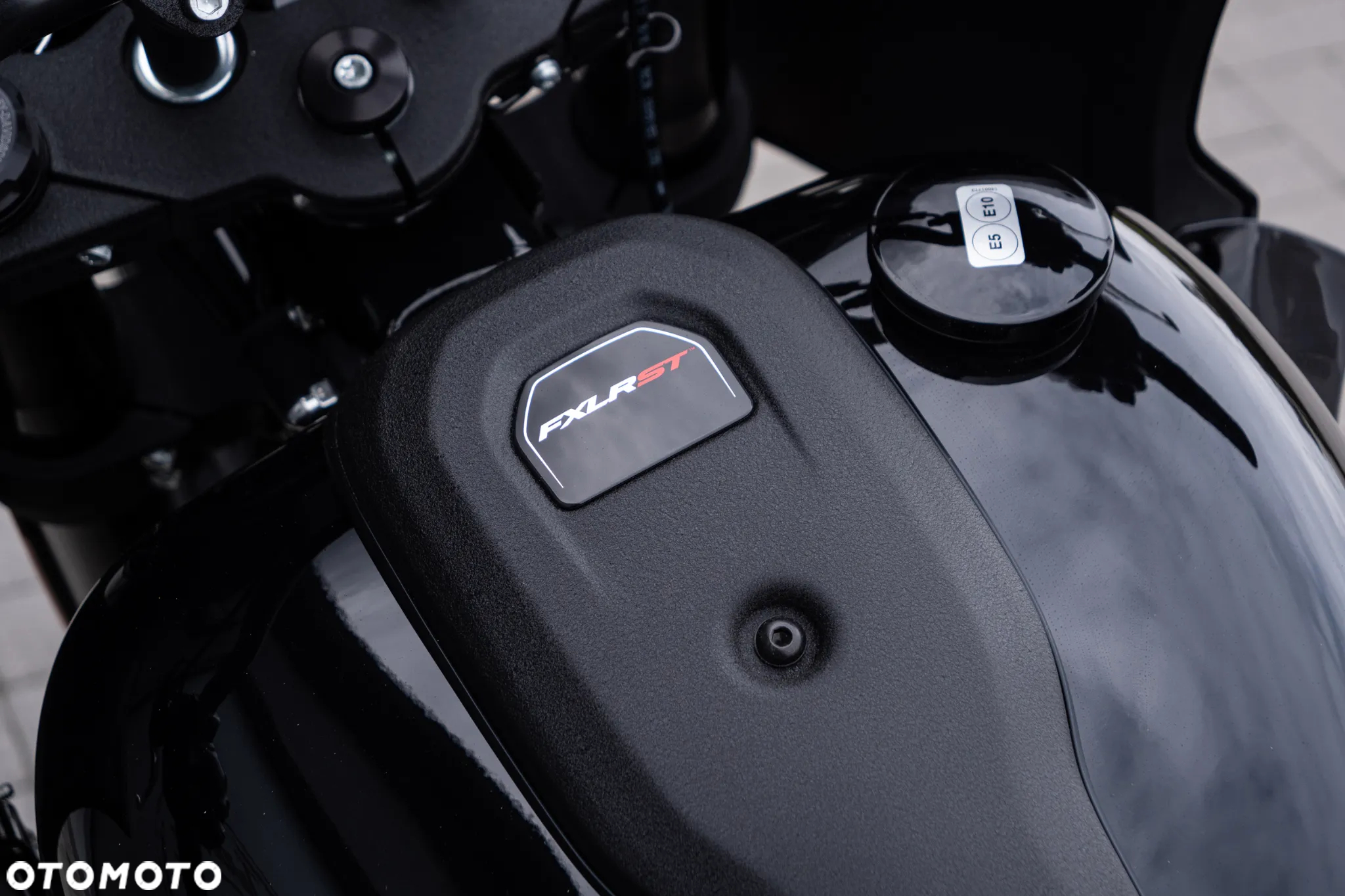 Harley-Davidson Softail Low Rider - 10