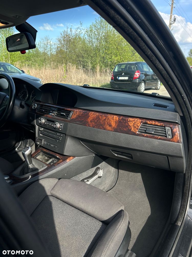 BMW Seria 3 318i - 17