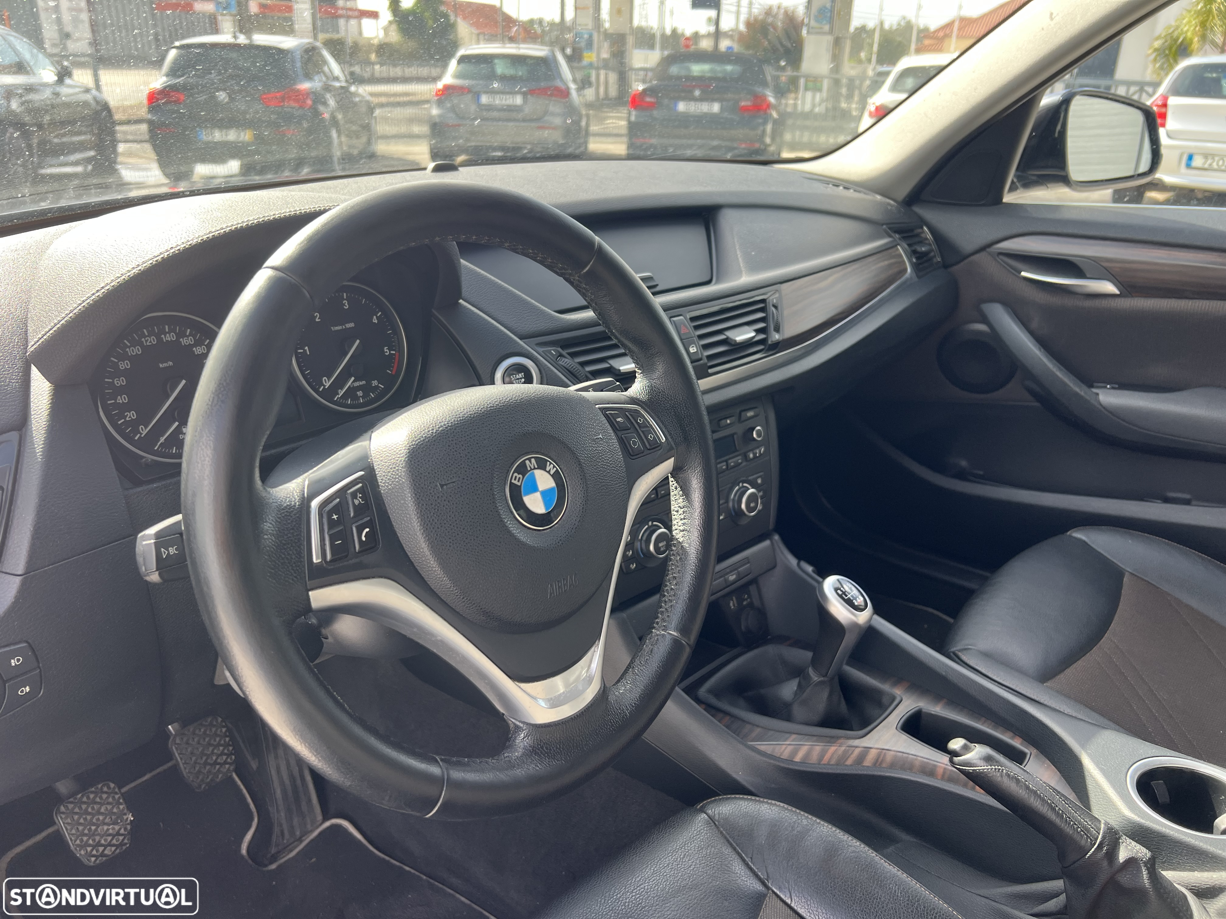 BMW X1 16 d sDrive - 9