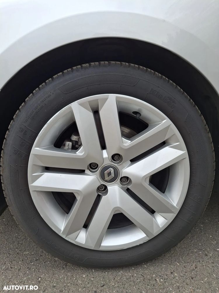 Renault Clio E-TECH Hybrid 140 BUSINESS EDITION - 9