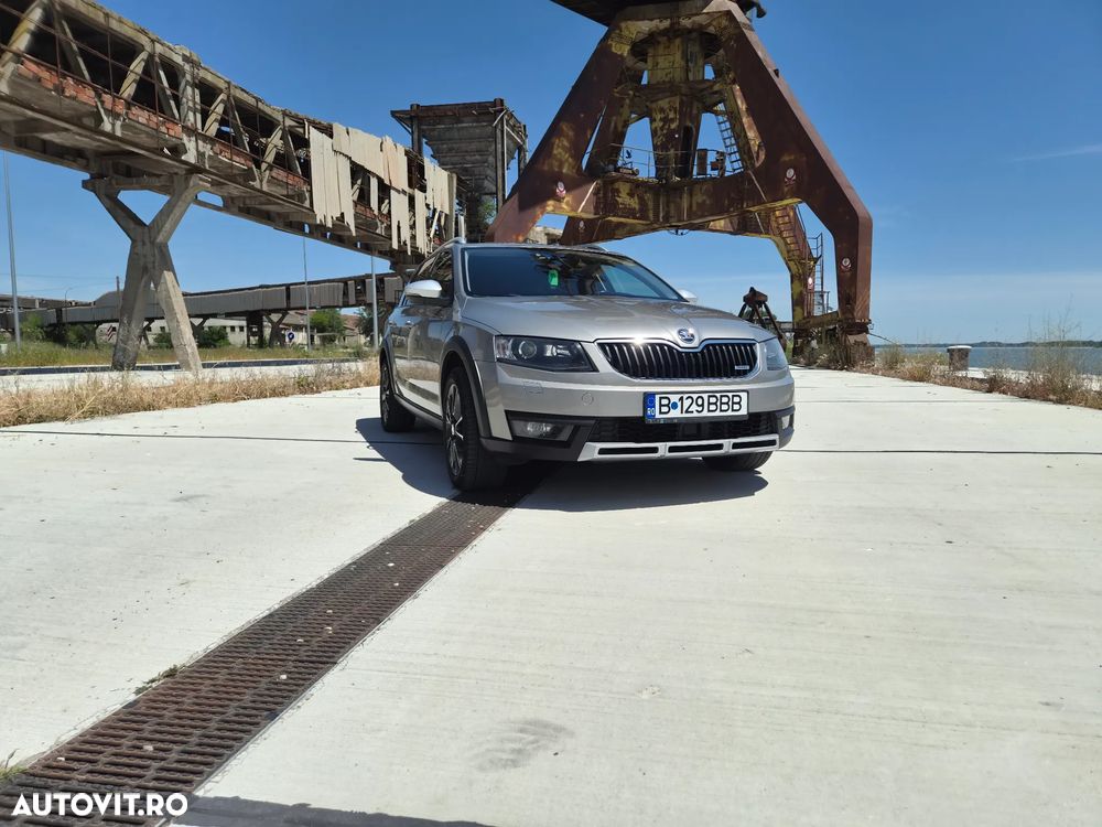 Skoda Octavia 2.0 TDI 4x4 DSG Scout - 1