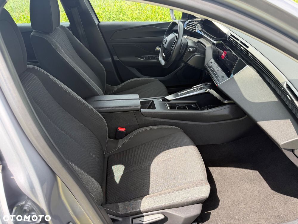 Peugeot 308 PureTech 130 GPF EAT8 Stop & Start Allure Business-Paket - 11