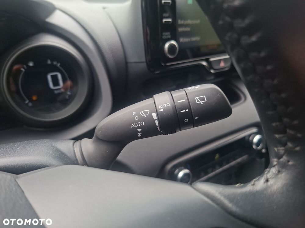 Toyota Yaris Hybrid 1.5 Comfort - 20