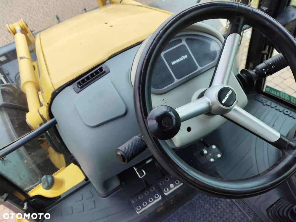Komatsu Komatsu WB93 S5 / RÓWNE KOŁA / SPROWADZONA / KOPARKO-ŁADOWARKA / - 21