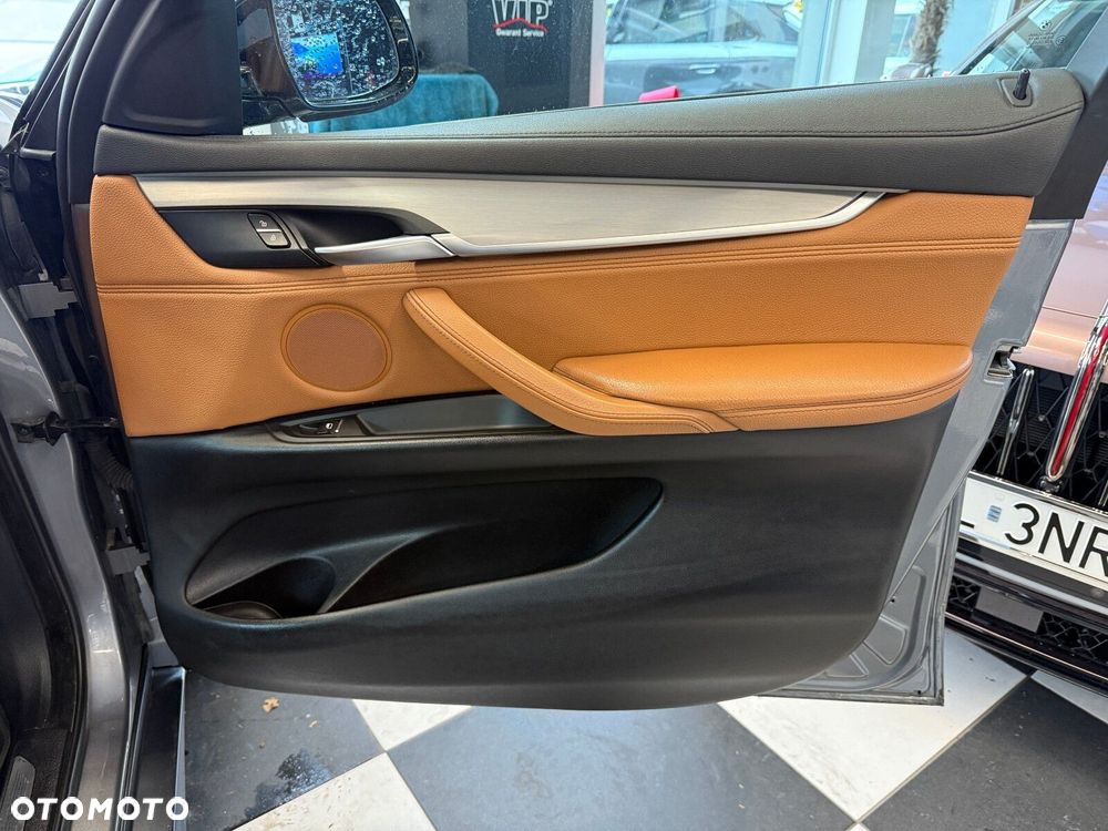 BMW X6 - 15