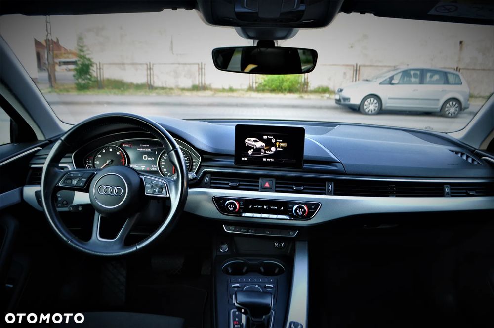 Audi A4 Avant 2.0 TFSI ultra S tronic design - 13