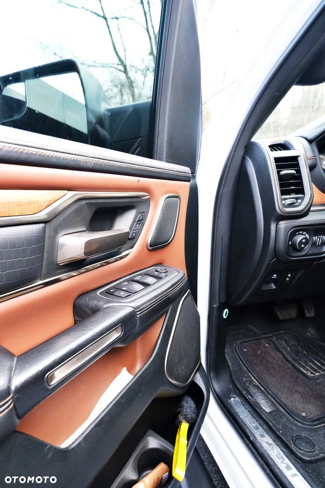 RAM 1500 Quad Cab Longbed Bighorn - 18