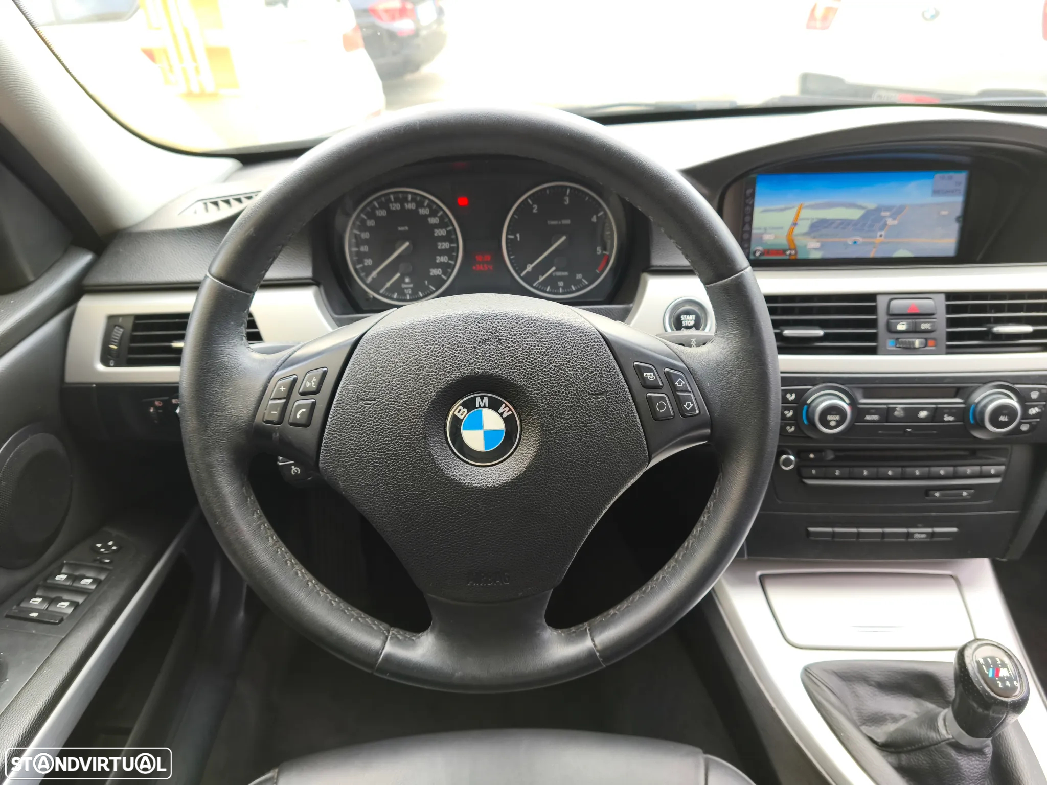 BMW 318 d Navigation - 15