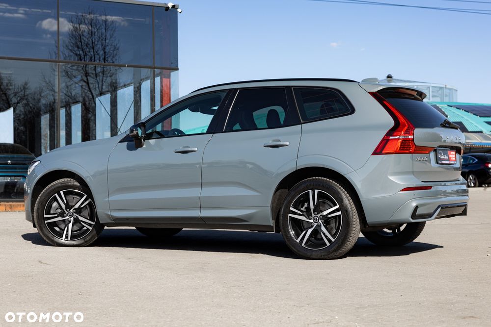 Volvo XC 60 B4 D Ultimate Dark - 12