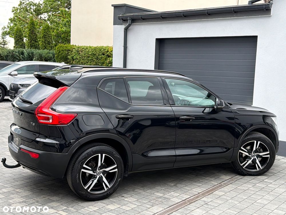 Volvo XC 40 B3 B DKG Ultra Dark - 20