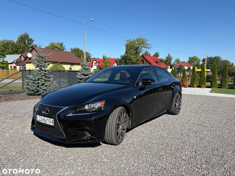 Lexus IS 200t / 300 F Sport - 2
