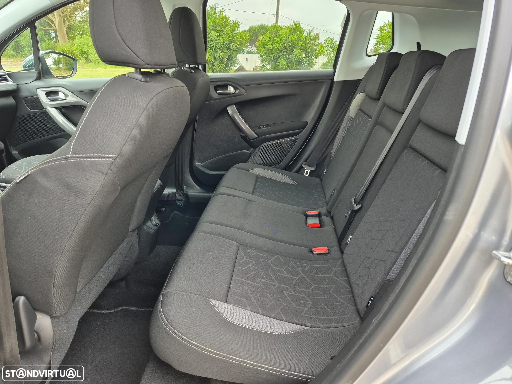 Peugeot 2008 1.2 PureTech Style - 22