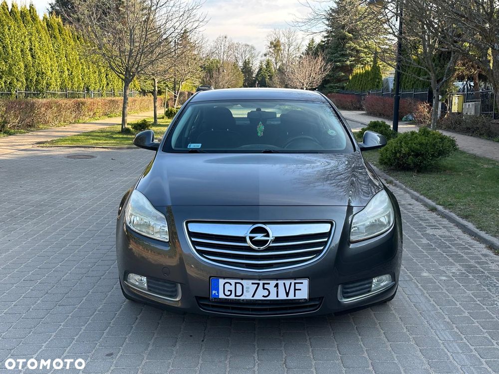 Opel Insignia 1.6 Design Edition - 2
