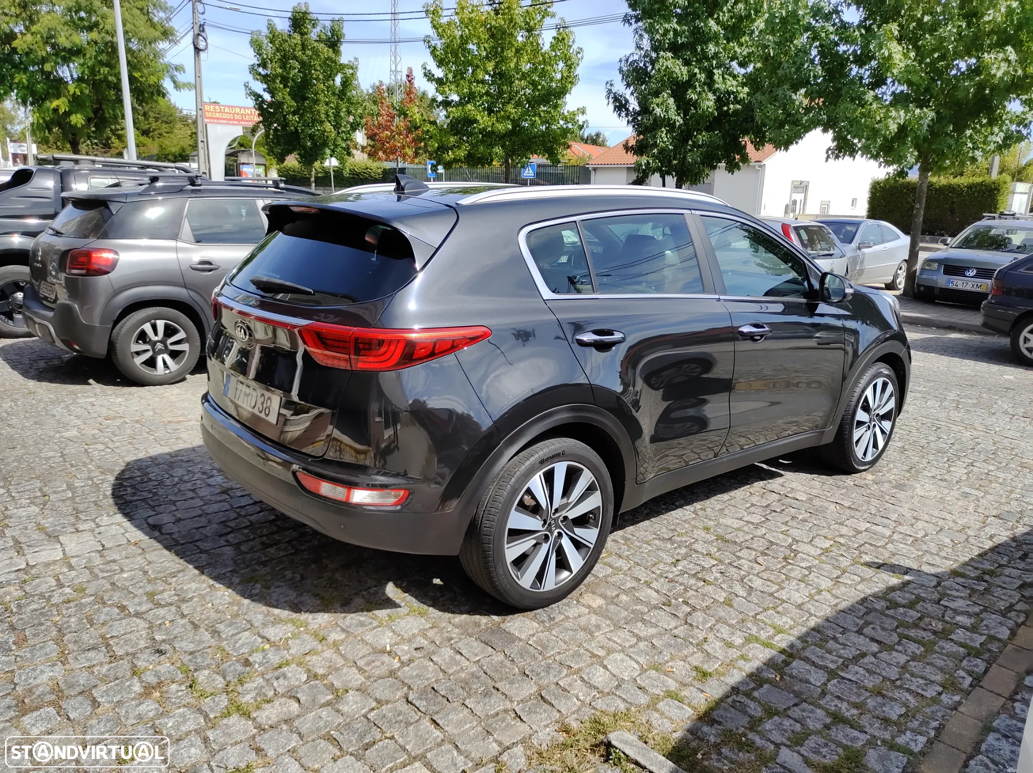 Kia Sportage 1.7 CRDI ISG Nav Line - 11