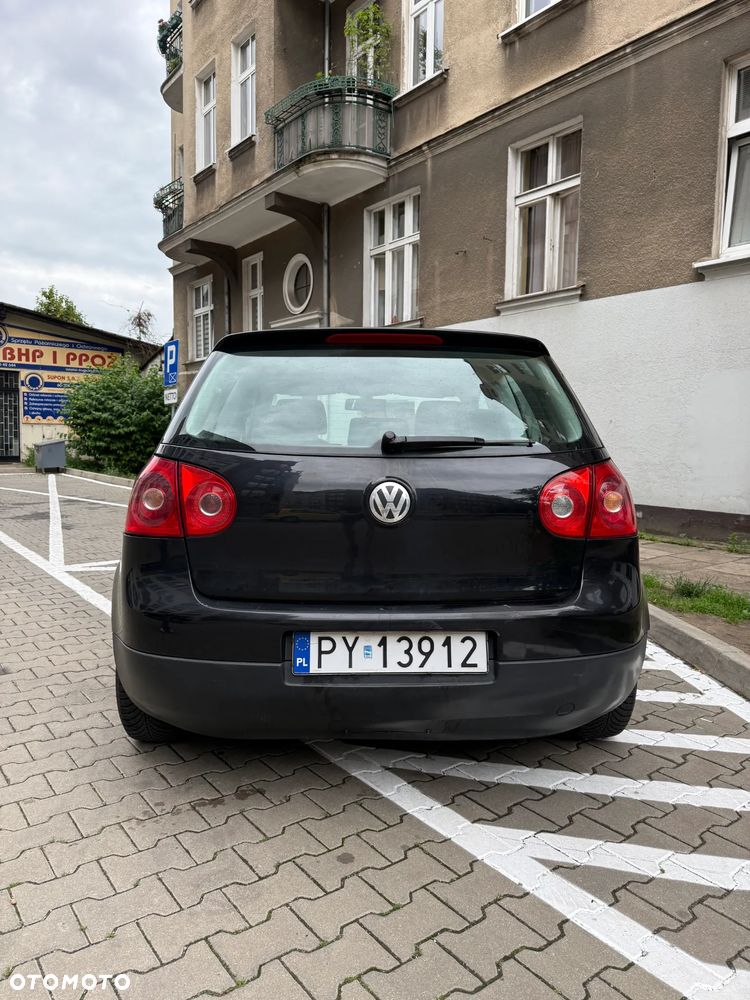 Volkswagen Golf 1.6 FSI Comfortline - 7