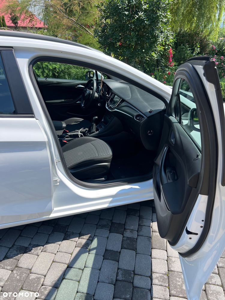 Opel Astra 1.6 CDTI Enjoy S&S - 9