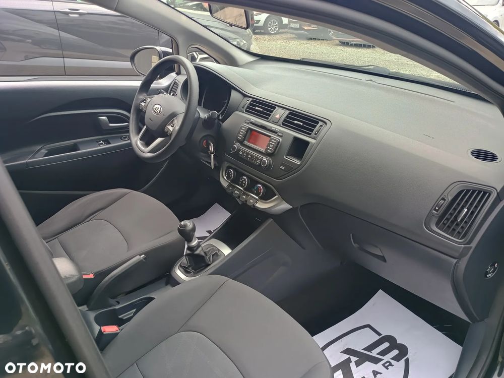 Kia Rio - 9