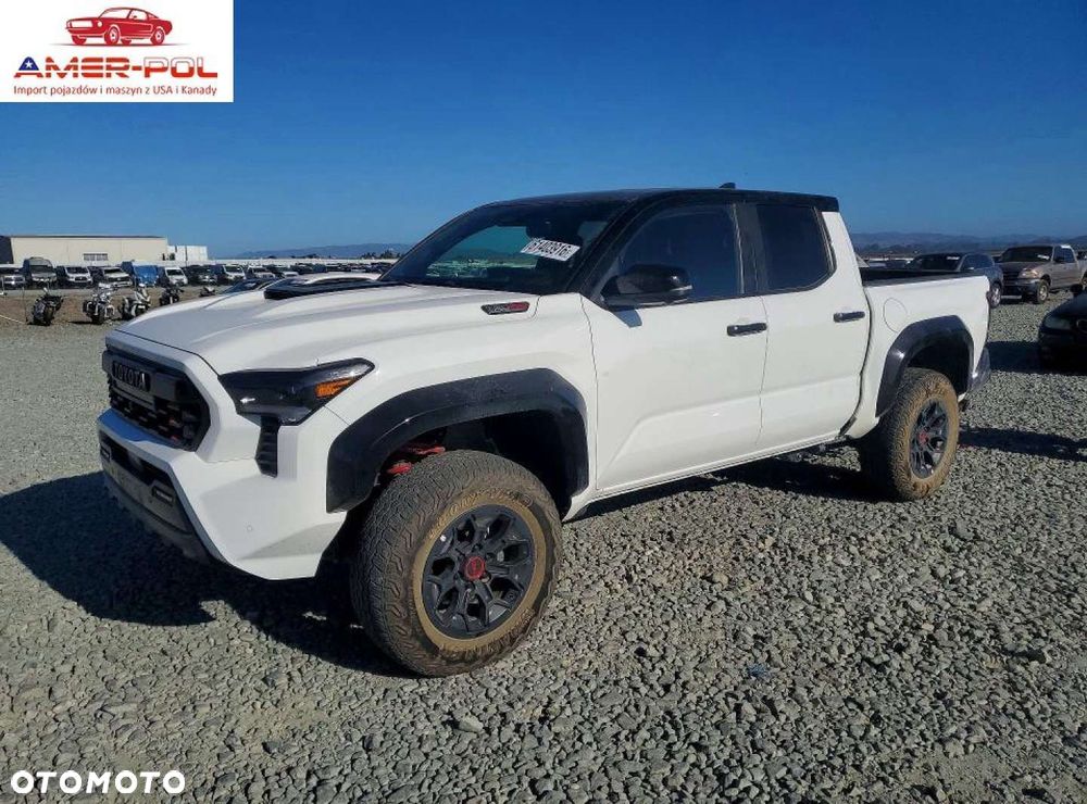 Toyota Tacoma - 2