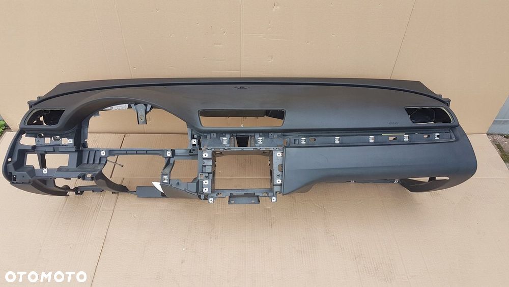 KONSOLA DESKA ROZDZIELCZA KOKPIT VW PASSAT B7 11-