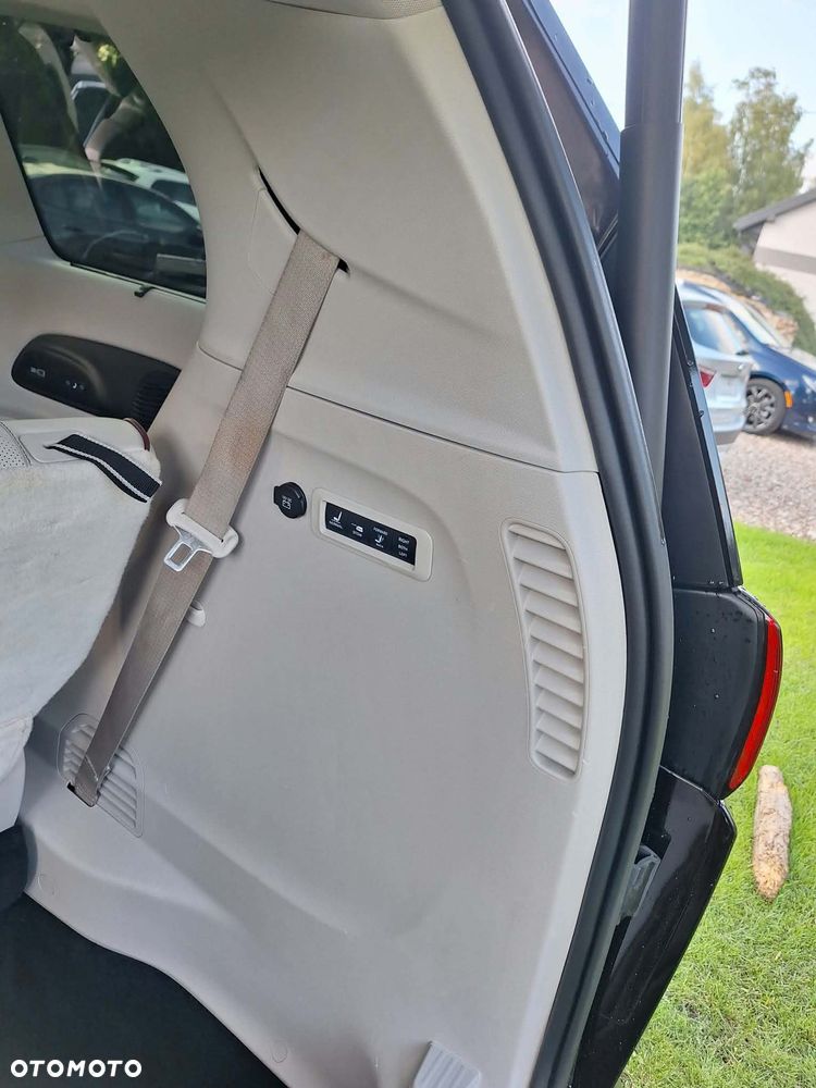 Chrysler Pacifica - 13
