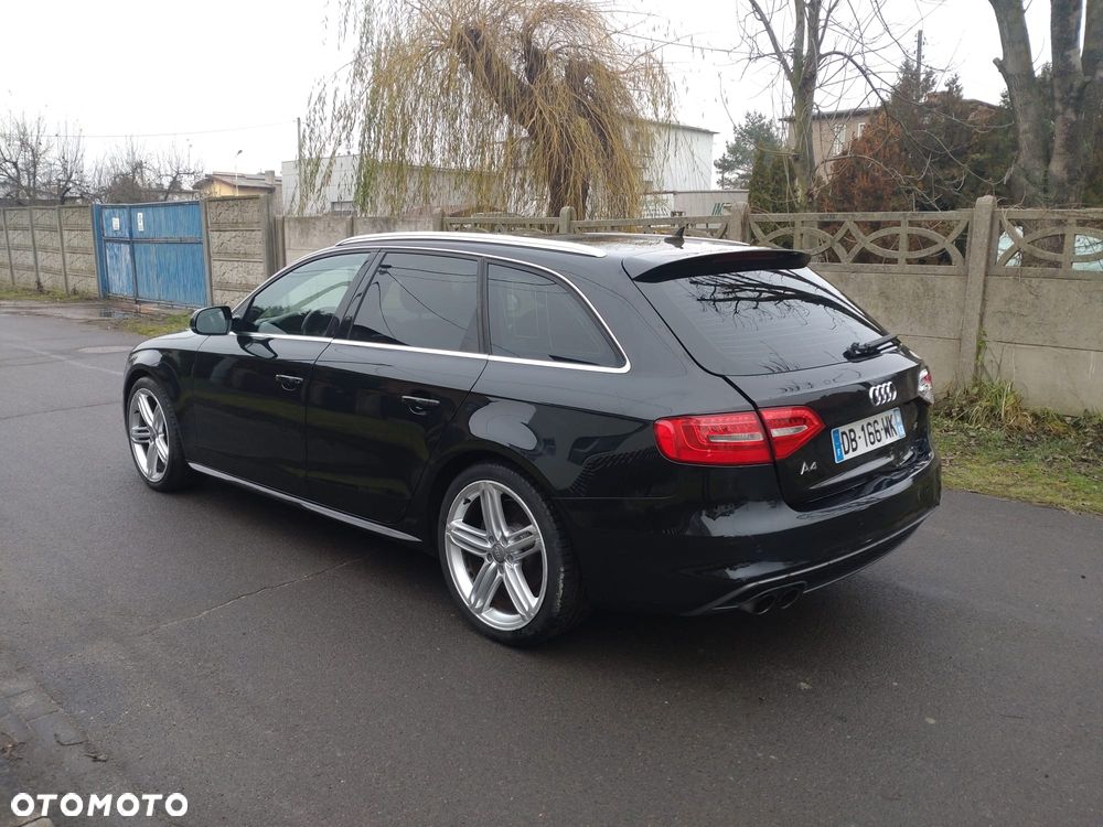 Audi A4 Avant 2.0 TDI Quattro S tronic - 4