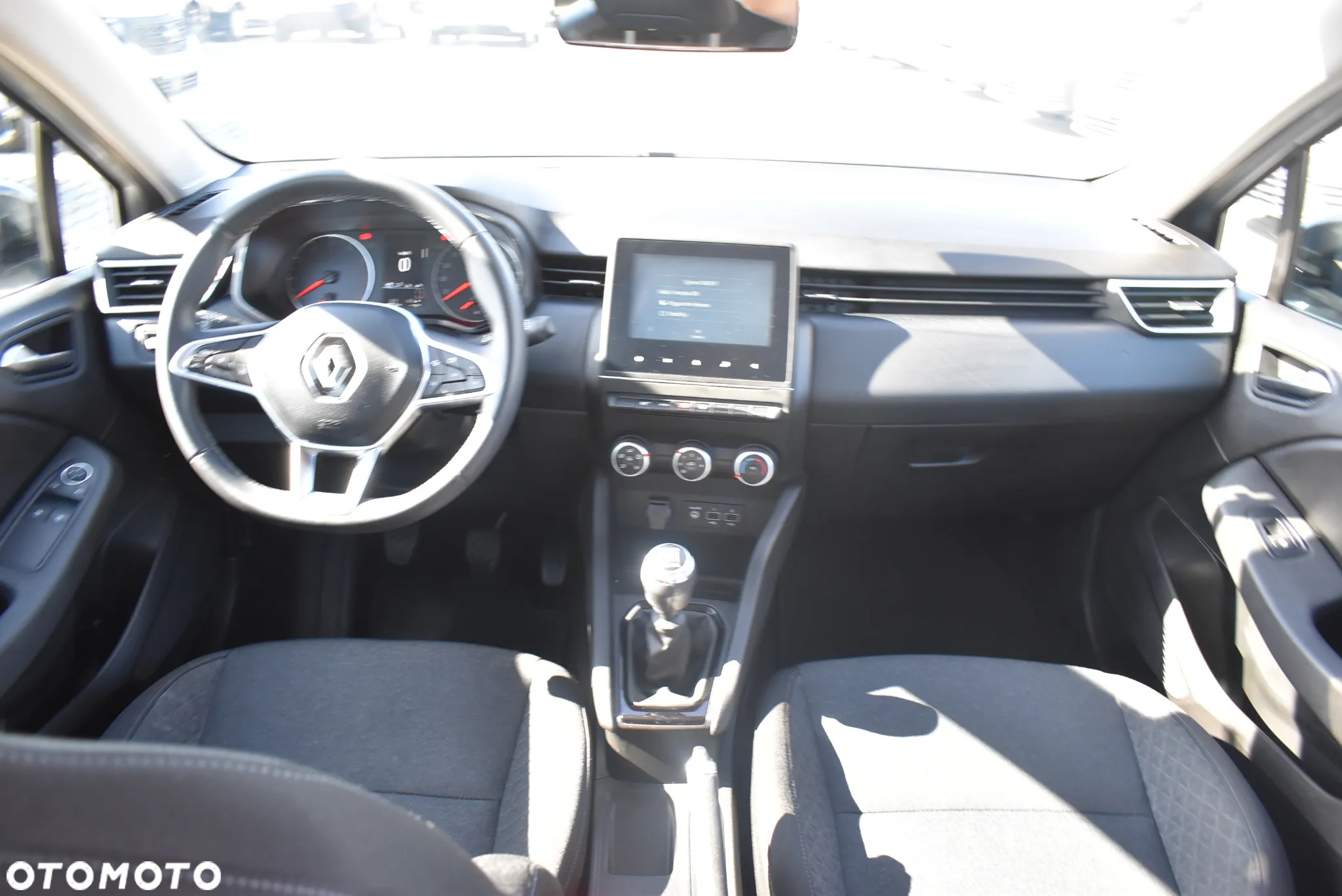 Renault Clio 1.0 TCe Equilibre - 19