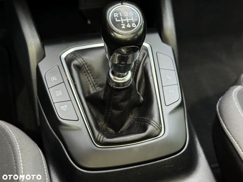 Ford Focus 1.5 EcoBlue Start-Stopp-System TITANIUM DESIGN - 28