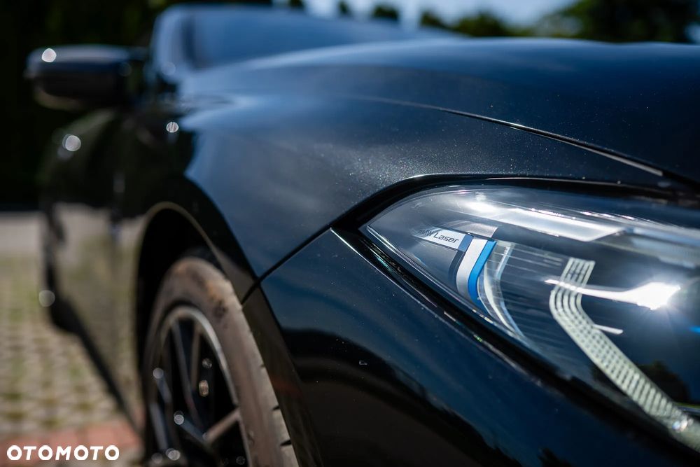 BMW M8 - 8