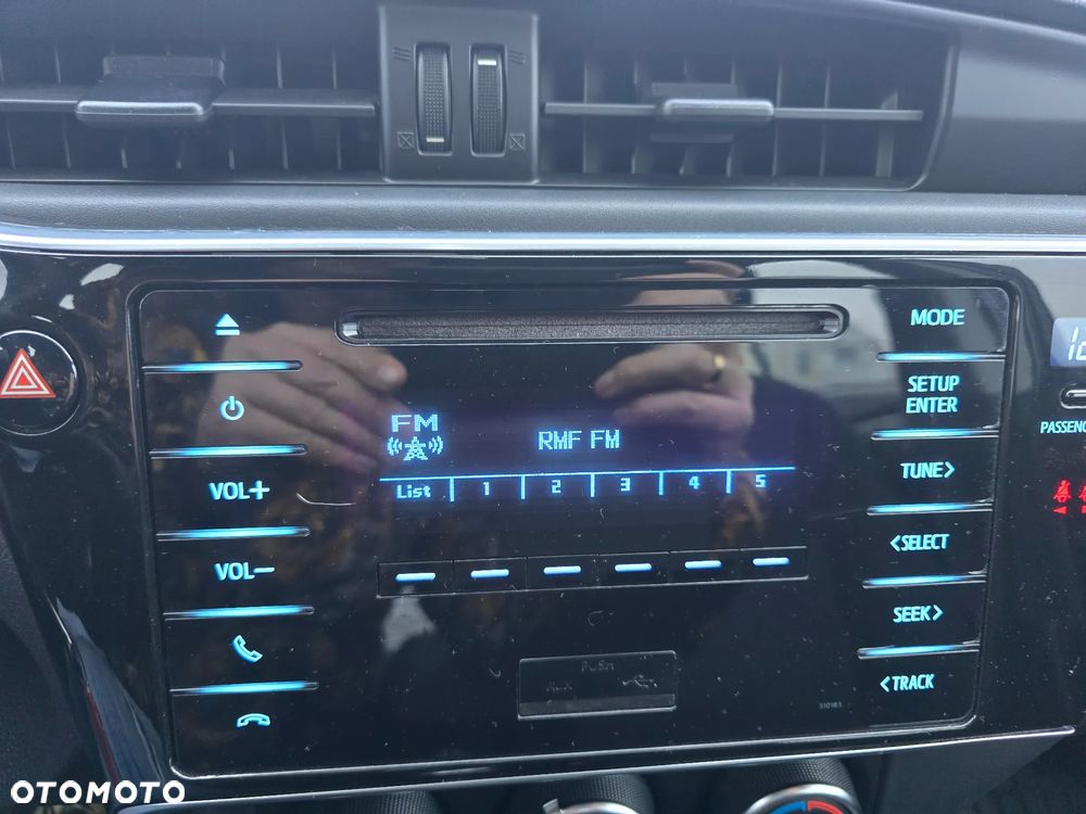 Toyota Corolla 1.6 Active EU6 - 25