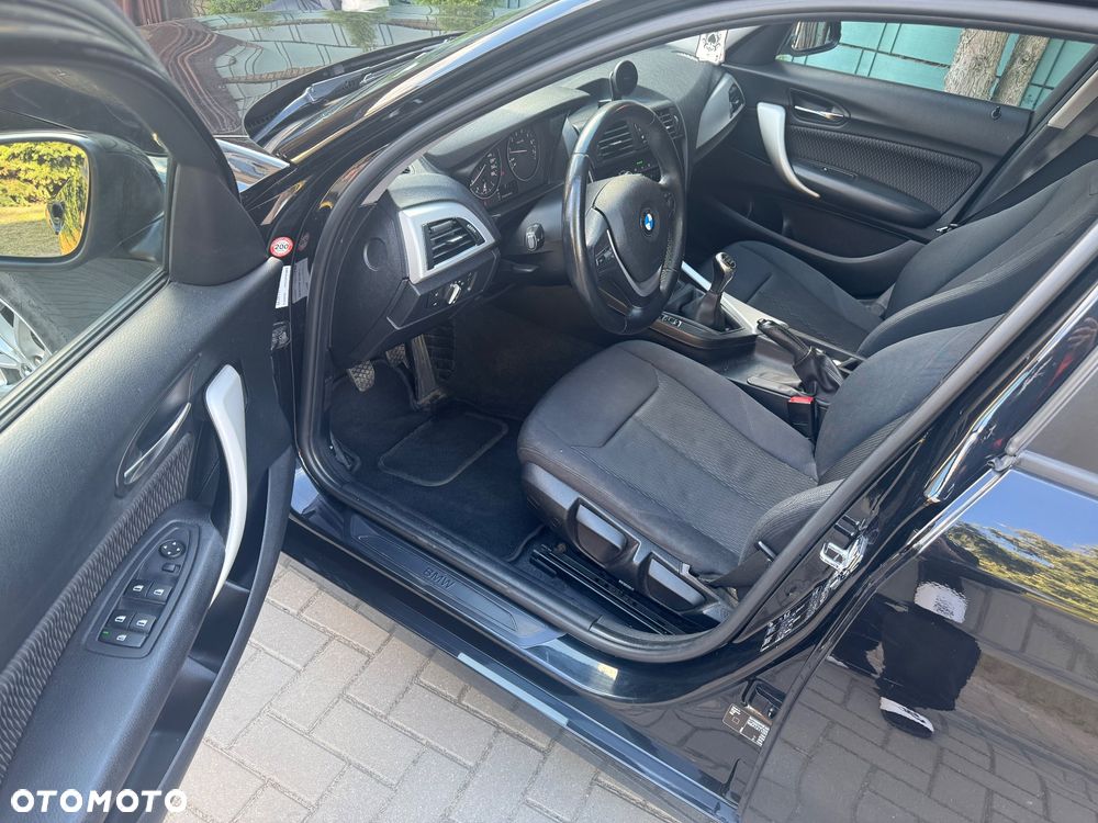BMW Seria 1 116i - 15