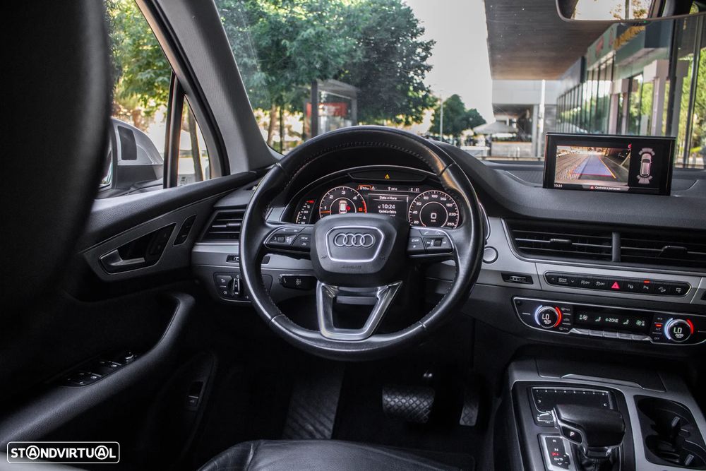 Audi Q7 3.0 TDI quattro tiptronic - 32