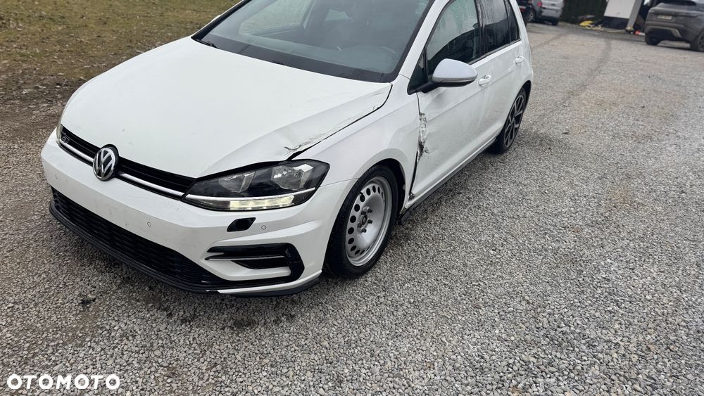 Volkswagen Golf - 23