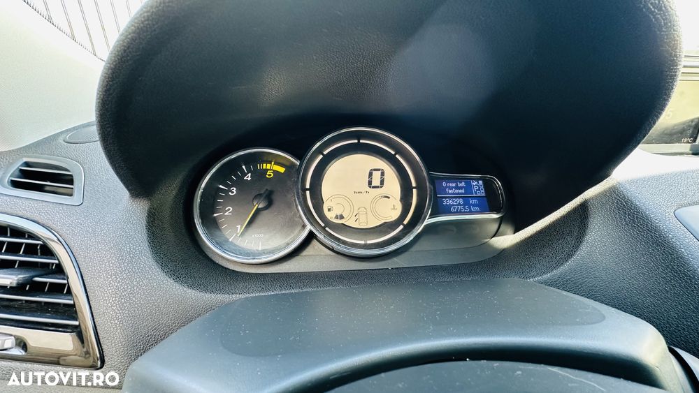 Renault Megane dCi 110 FAP EDC Bose Edition - 13