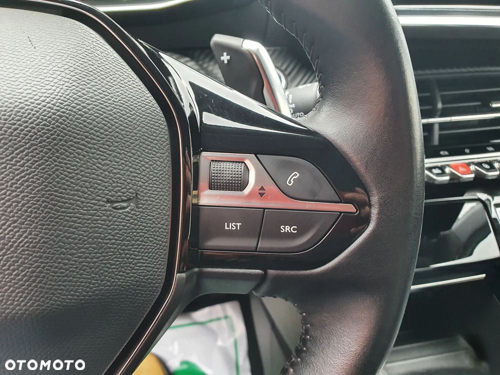 Peugeot 2008 PureTech 130 EAT8 Allure - 21