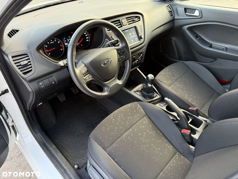 Hyundai i20 1.2 Comfort - 6