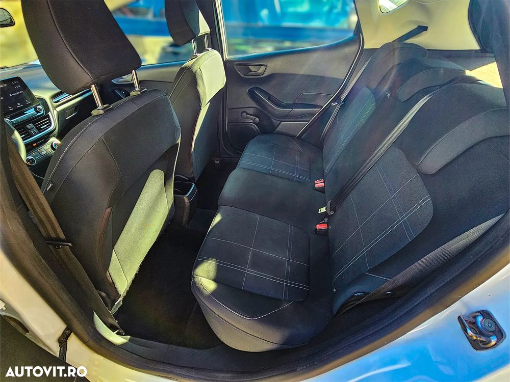 Ford Fiesta 1.1 Trend Connected - 12