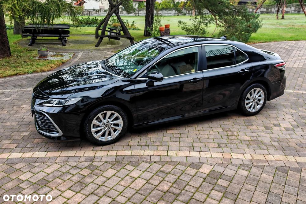Toyota Camry 2.5 Hybrid Comfort CVT - 35