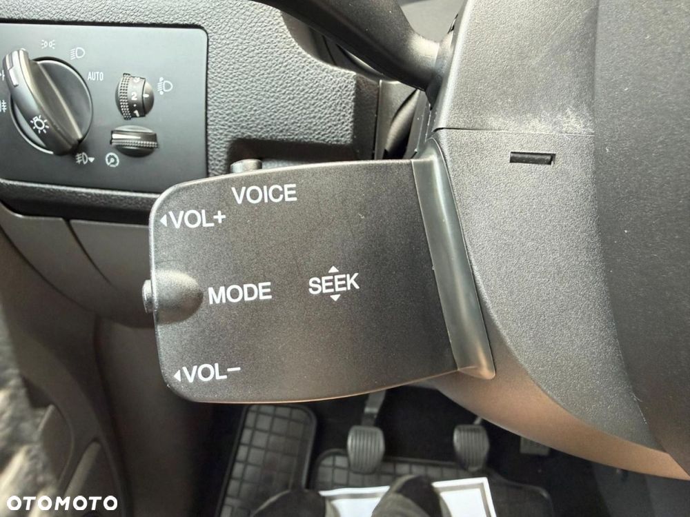 Ford Kuga - 28