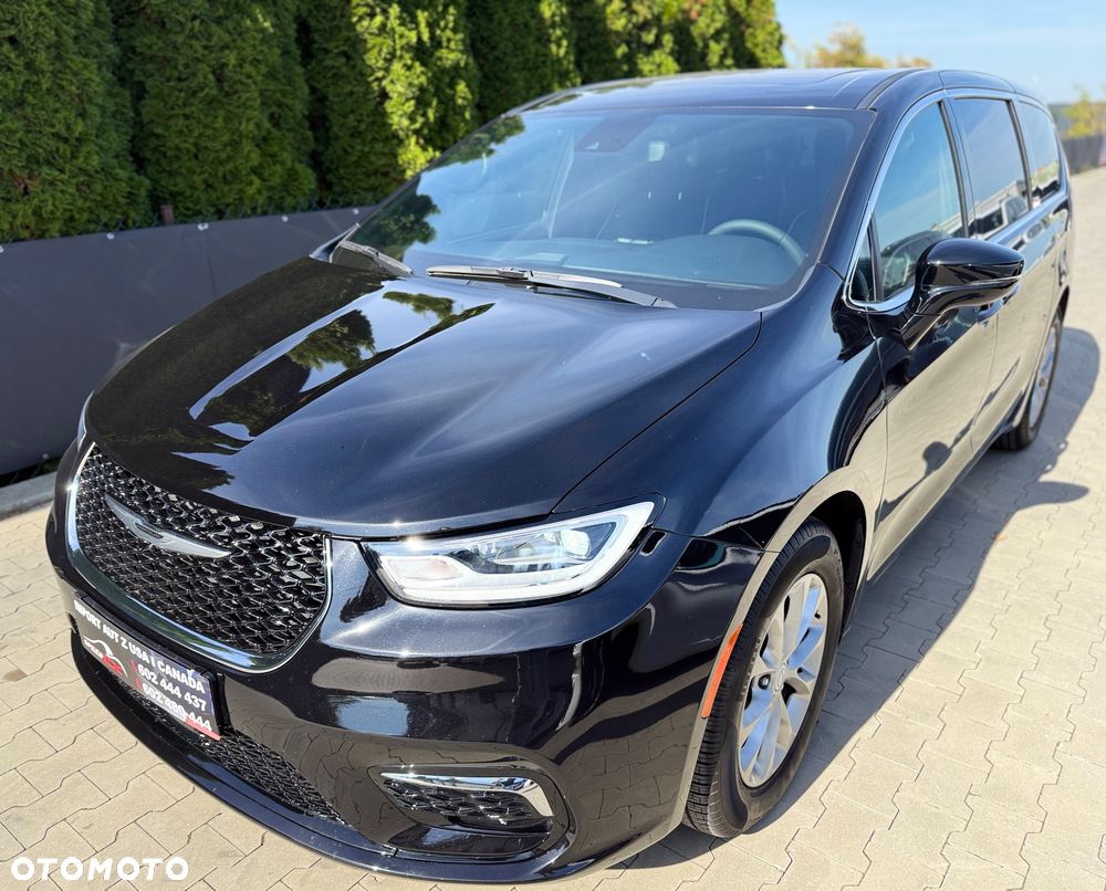 Chrysler Pacifica - 4