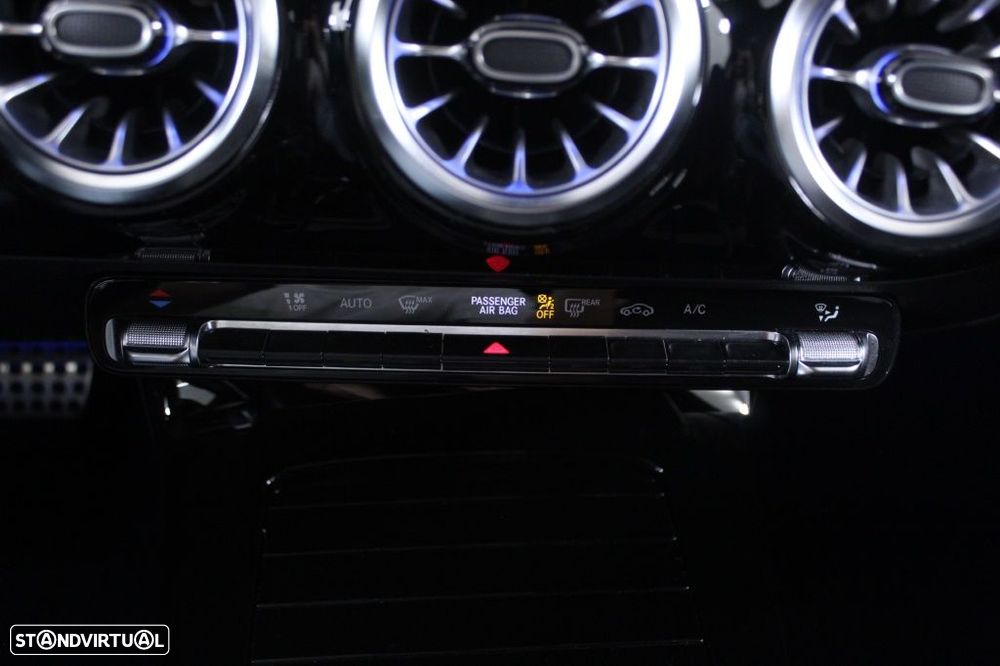 Mercedes-Benz A 200 AMG Line Aut. - 30