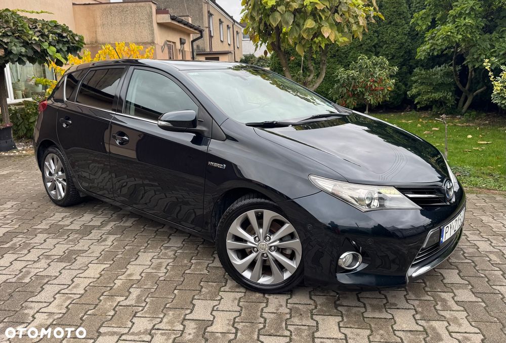 Toyota Auris 1.8 HSD Luna - 30