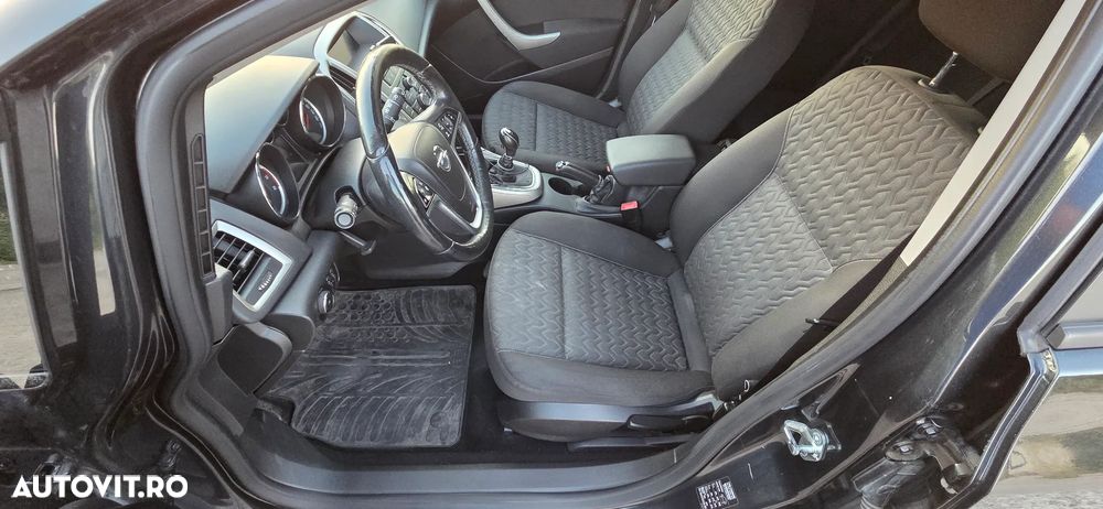 Opel Astra 1.6 - 8