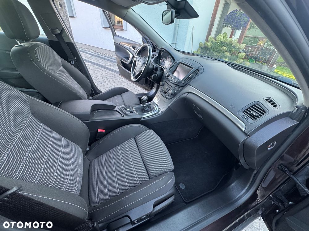 Opel Insignia - 28