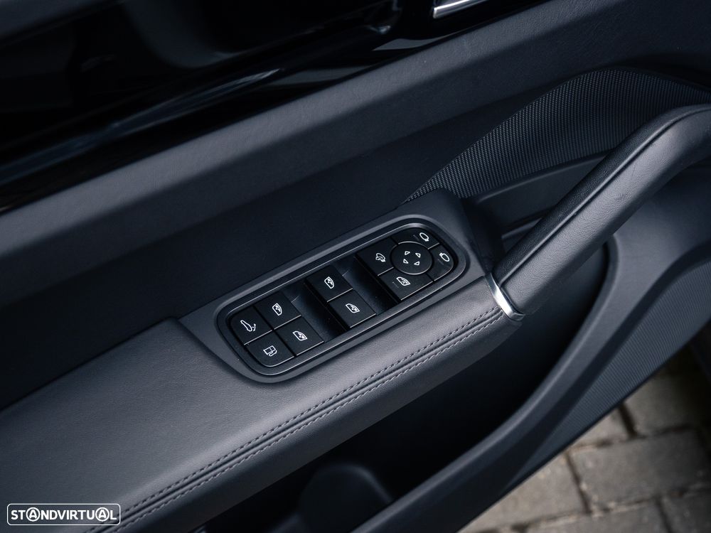 Porsche Cayenne E-Hybrid - 33