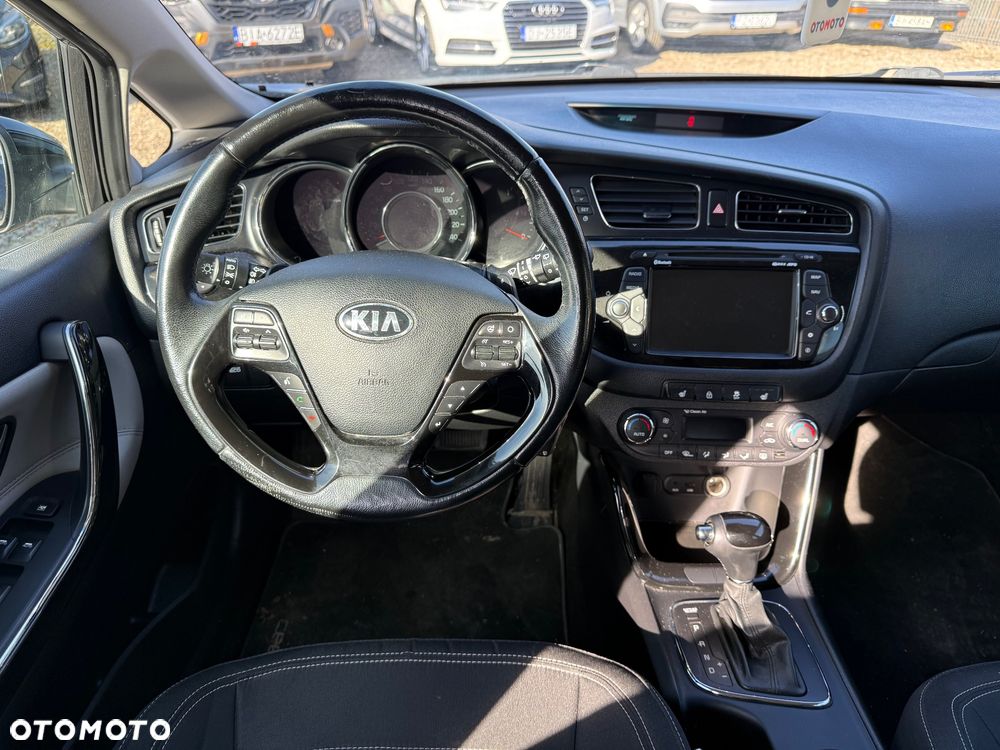 Kia Ceed 1.6 GDI DCT Vision - 20