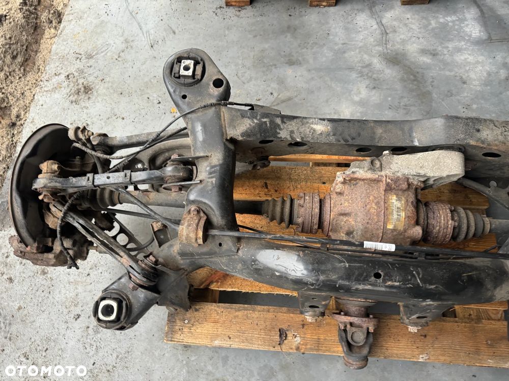 ZAWIESZENIE TYLNE SANKI WÓZEK BMW E90 E91 E87 - 3