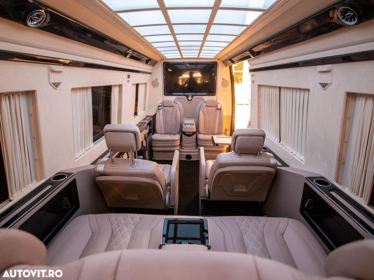 Mercedes-Benz Sprinter - 13