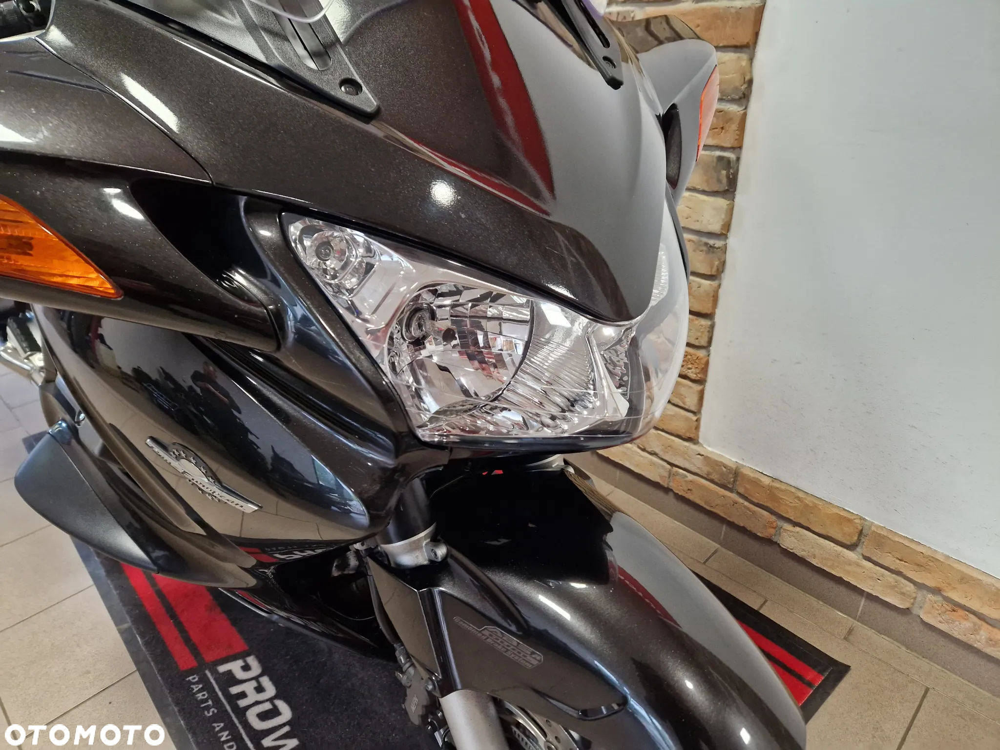 Honda ST - 33